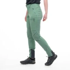 Bergans Of Norway Pantalon Rabot V2 Softshell - Vert Jade Foncé - Femmes -Équipement De Chasse bergans of norway pantalon rabot v2 softshell vert jade fonce femmes 2