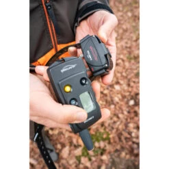 Pack Collier + Télécommande De Dressage Pour Chien Num'axes Canicom 300 -Équipement De Chasse pack collier telecommande de dressage pour chien numaxes canicom 300 2